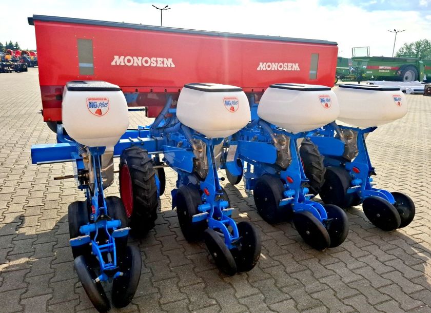 Siewnik do kukurydzy Monosem NG PLUS 4, 4-rzędowy, powystawowy