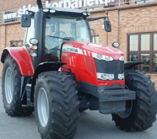 nowy ciągnik rolniczy Massey Ferguson 7700 zdjęcie z przodu od prawej strony