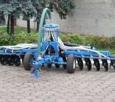 Aplikator doglebowy talerzowy Meprozet szerokość robocza 6 m  oferta korbanek.pl