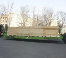 Przyczepa platformowa Unia Group model PL do przewozu palet słomy pojazdów