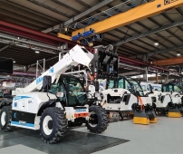Faresin 6.26 full electric Korbanek na placu