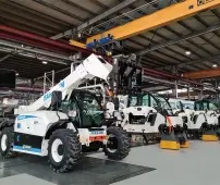 Faresin 6.26 full electric Korbanek na placu