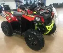 Scrambler 1000 XP Polaris kolor czerwony przedni zderzak metalowy osłony rąk felgi aluminiowe zawieszenie FOX kontrola zjazdu ADC hamowanie silnikiem EBS wspomaganie kierownicy EPS Korbanek.pl