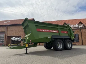 Niemiecki precyzyjny uniwersalny rozrzutnik do wapna i obornika Bergmann XPERT 4.22