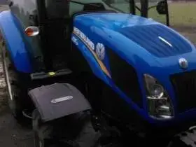 New Holland TD5.75 maska przednia 