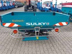 Rozsiewacz nawozów dwutalerzowy z komputerem i wagą SULKY DX 30 Vision WPB