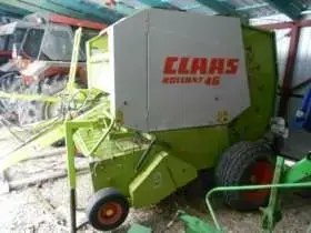 Używana Prasa Claas Rollant 46 widok z lewej strony