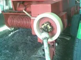 do sprzedania używana prasa kostkująca Sipma Z 224/1 1985 r czerwona