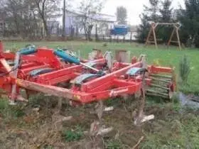 Używany Agregat uprawowy KVERNELAND rok produkcji 2003