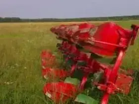 Używany Pług Unia Grudziądz Vis XLS 6+1 skibowy