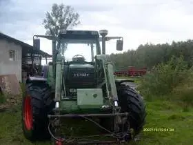 Przód ciągnika używangego Fendt 512 z zamontowanym ładowaczem Stoll bez podzespołów 