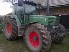 Całkowice sprawny tachnicznie używany ciągnik rolniczy Fendt 512 