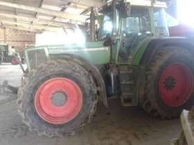 Ciągnik rolniczy Fendt 822 - używany, widok na lewy bok 