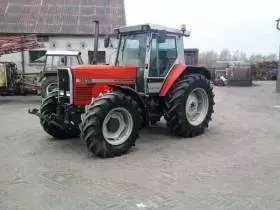 Niezawodny ciągnik rolniczy 3635 z 1995 roku
