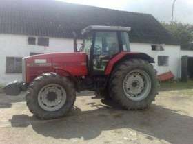 Kultowy Ciągnik Massey Ferguson 8150