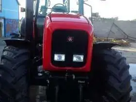 oferta sprzedaży ciągnik używany z 2005 roku Massey Ferguson 8260 zdjęcie z przodu 