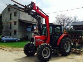 Używany Ciągnik Massey Ferguson 6130 rok produkcji 1996 z ładowaczem czołowym i widłami do palet