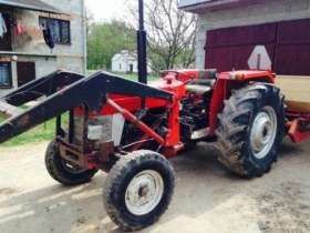 Stary używany ciągnik Massey Ferguson 158 1975 rok korbanek bezkabinowy
