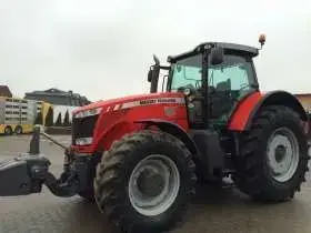 Oferta korbanek.pl  zdjęcie boku ciągnika rolniczego Massey Ferguson 8680 