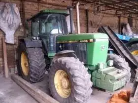 John Deere 4450 w dobrym stanie 1986