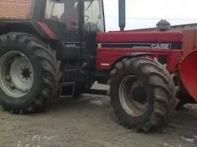 Okazja używany ciągnik rolniczy marki CASE 1455XL