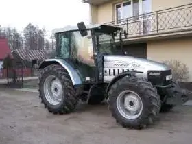 Srebrny używany ciągnik rolniczy Lamborghini Premium 1060 