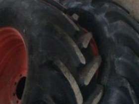 Para kół stosowanych w ciągnikach rolniczych Fendt rozmiar 600/65 R38