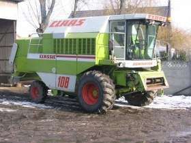 Używany Kombajn zbożowy Claas Dominator 108 S 1992 r. widok z prawej strony