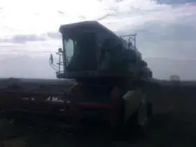 Używany Kombajn zbożowy CLAAS Dominator 76 rok 1982 widok z przodu