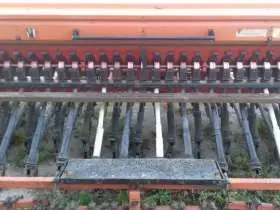 Zestaw uprawowo-siewny używany mechaniczny