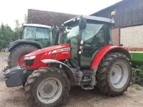 Sprzedam Używany Ciągnik MF 5608
