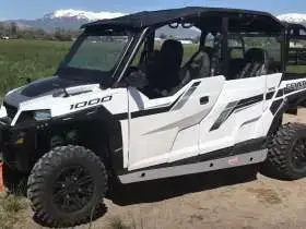 Ciągnik rolniczy Polaris General 1000 EPS wersja 4 - osobowa, quad atv napęd: 4x4 z oferty www.korbanek.pl