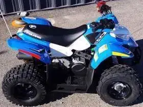 Limonkowy niebieski Quad Polaris Outlaw w ofercie www.korbanek.pl atv dla małych dzieci