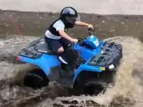 Quad używany Polaris Sportsman 110 prawy przód atv dziecięcy