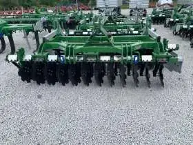 Brona talerzowa Tolmet Astat 300 maszyna zawieszana polskiego producenta dostępna w firmie Korbanek