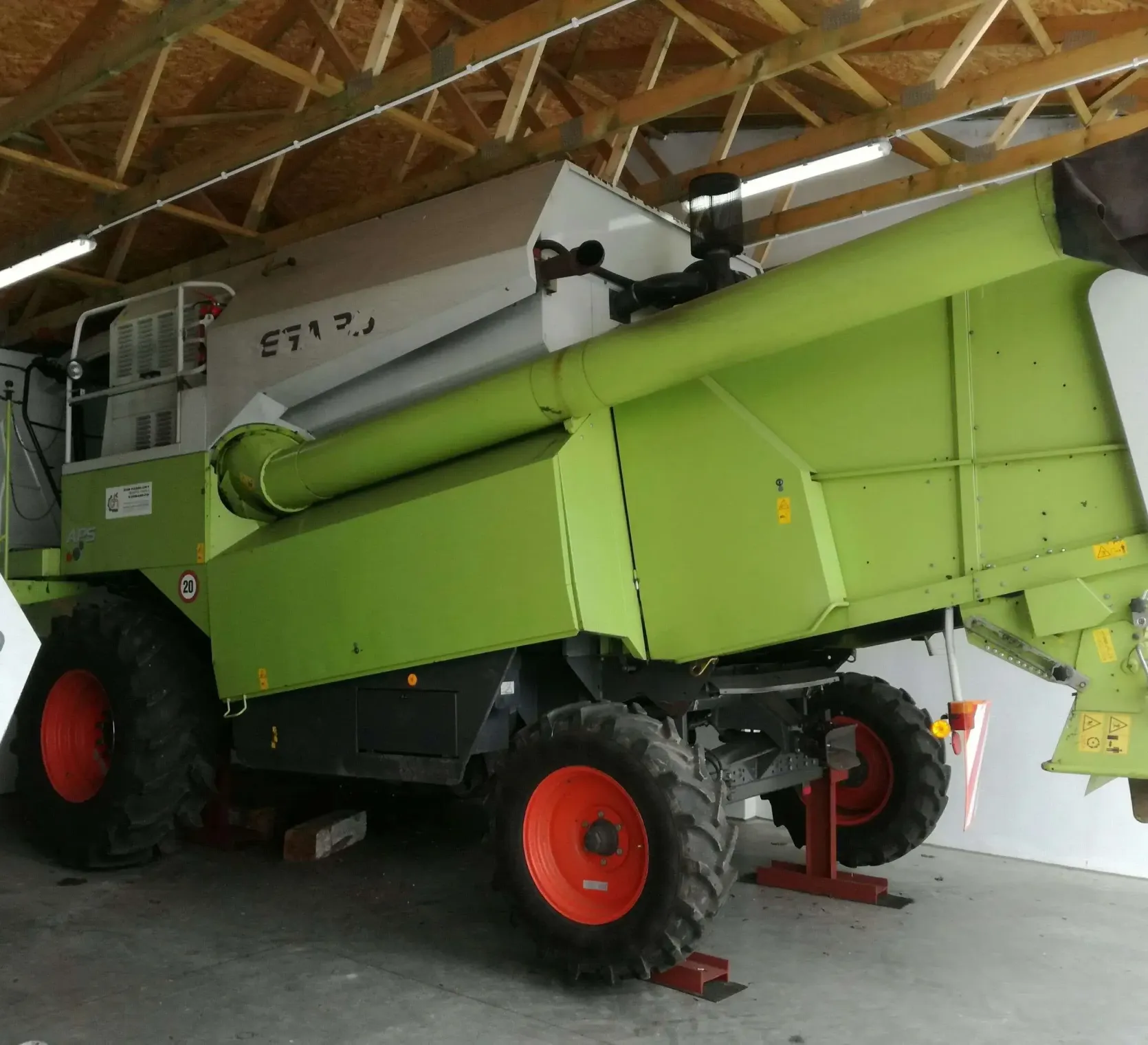 Kombajn zbożowy Claas MEGA 360