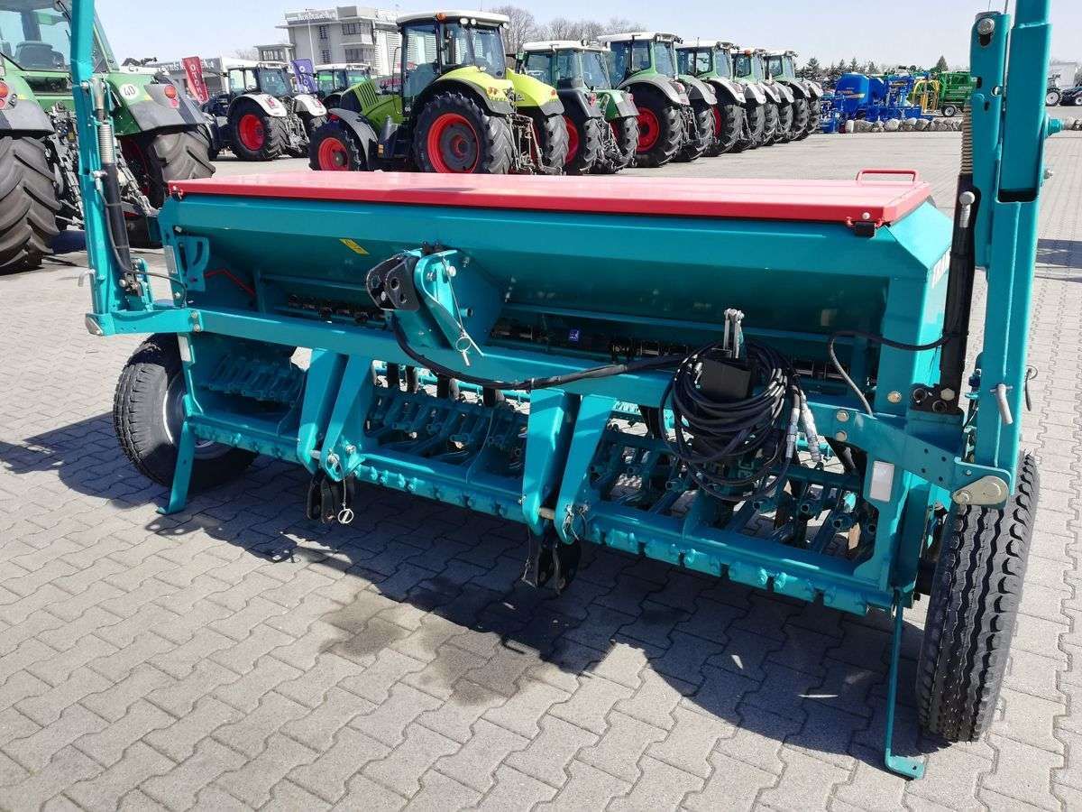 Układ zawieszenia siewnika mechanicznego zbożowego Sulky talerzowego