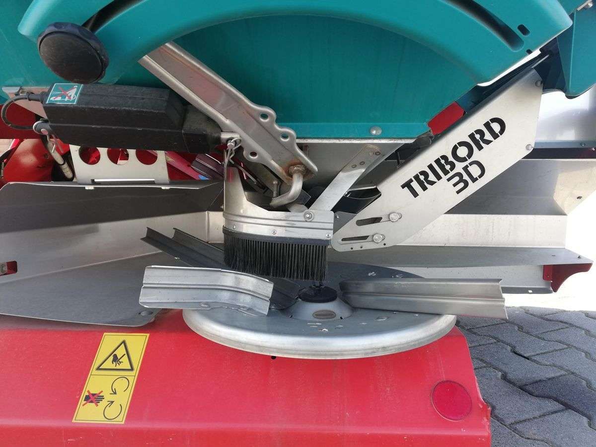 Rozsiew graniczny Tribord 3D rozsiewacza nawozów SULKY X50