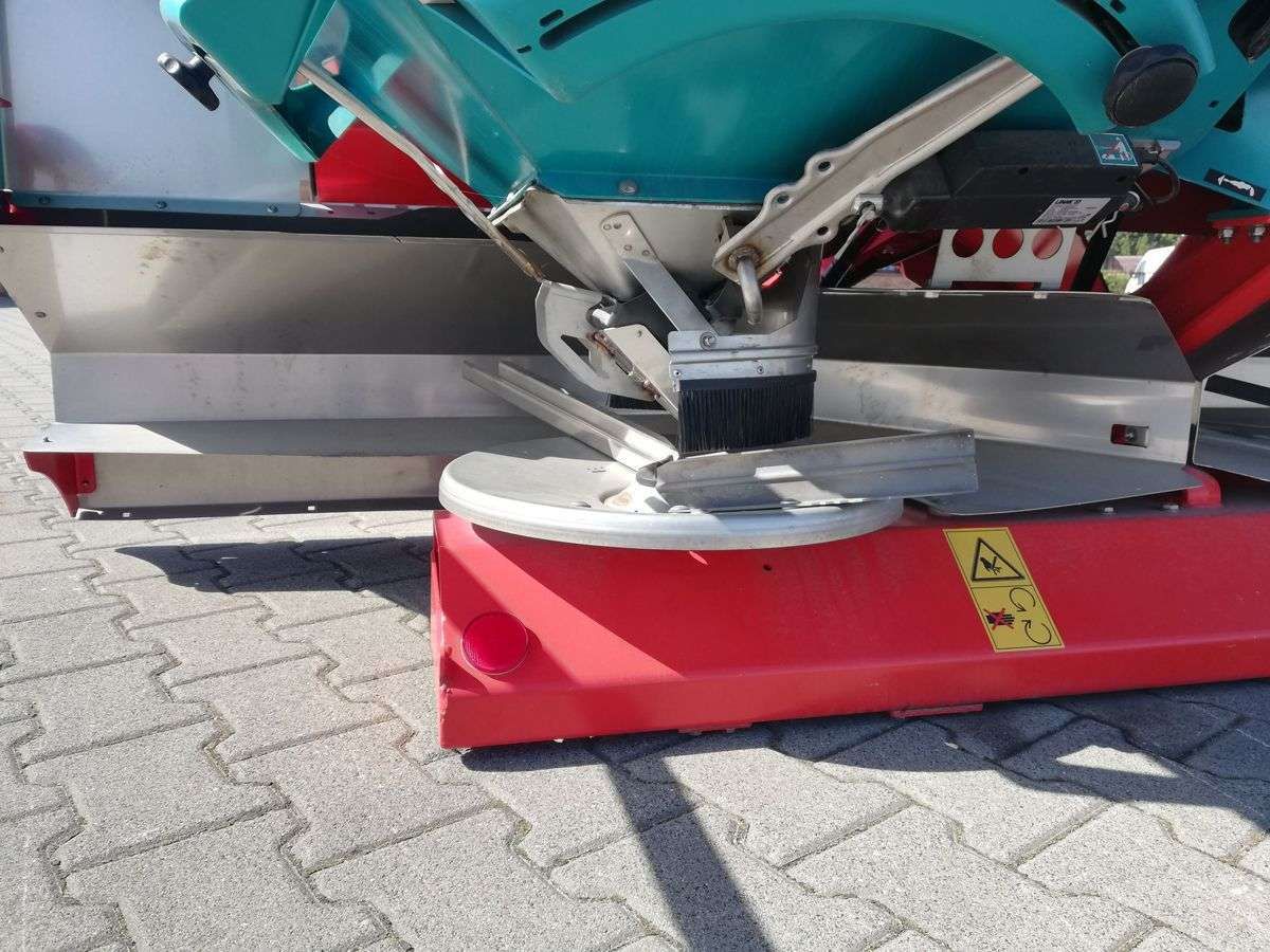 Tarcza z łopatkami wysiewającymi rozsiewacza Sulky X50