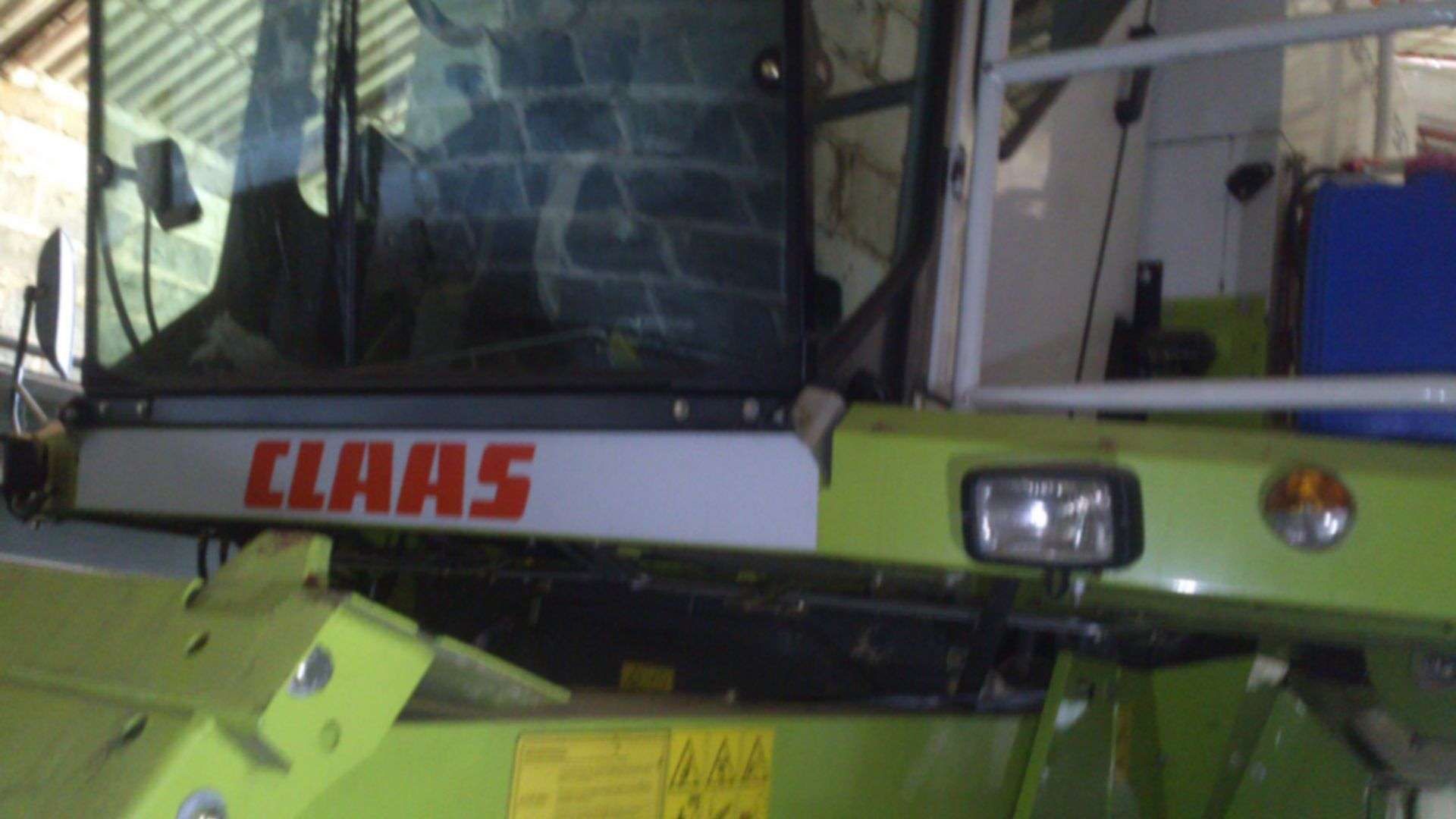 Używany kombajn zbożowy Claas Dominator 150 widok na kabine z przodu