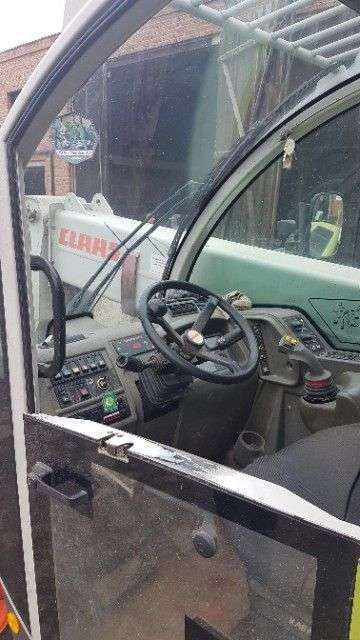 Kabina w używanej ładowarce Claas Targo