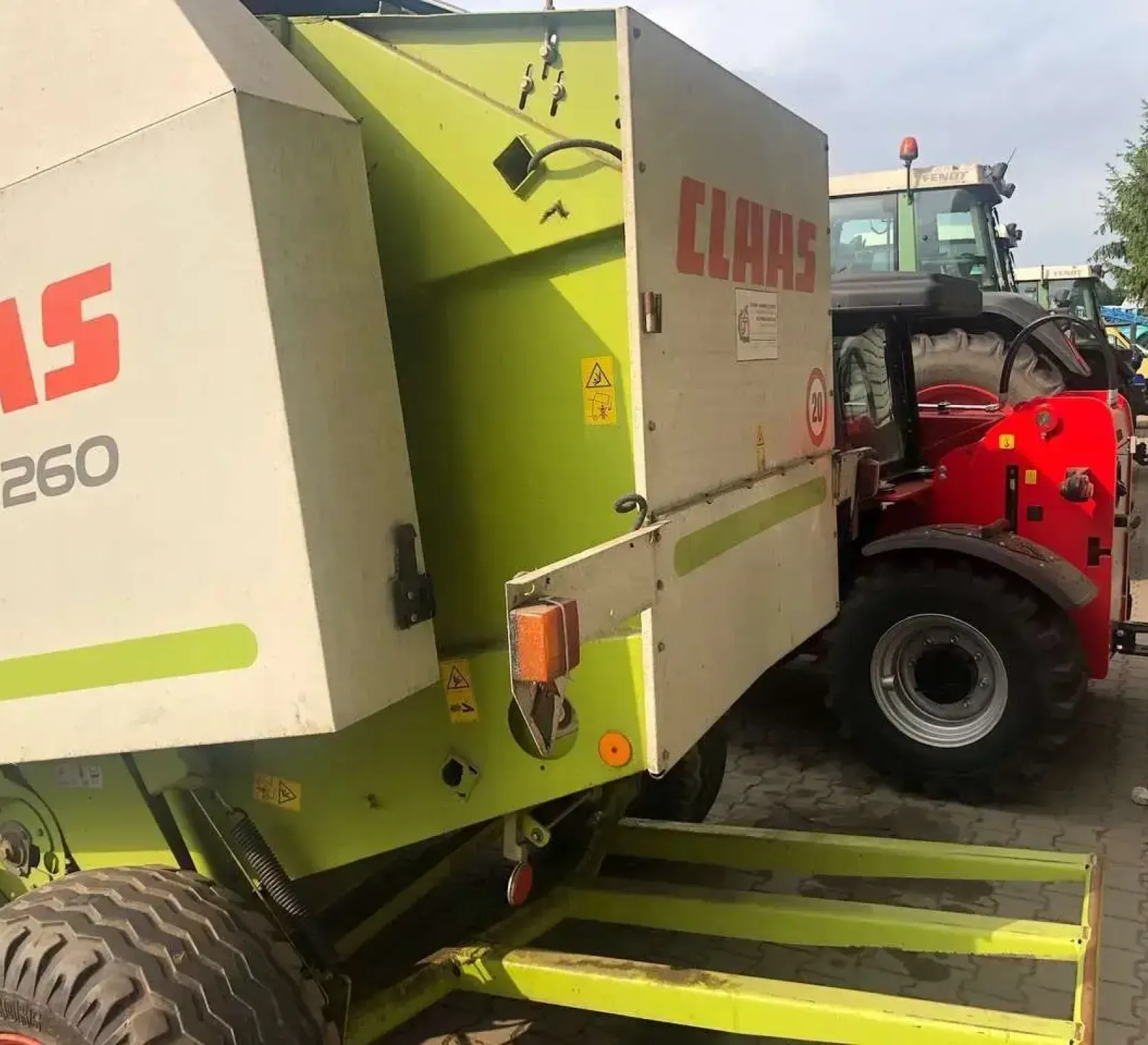 Claas variant 260 używana prasa 