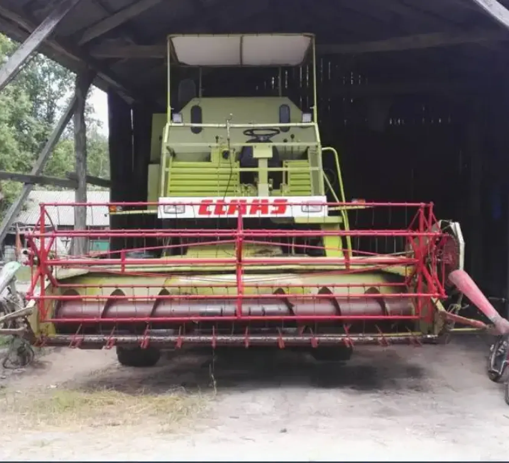 Używany kombajn zbozowy Claas