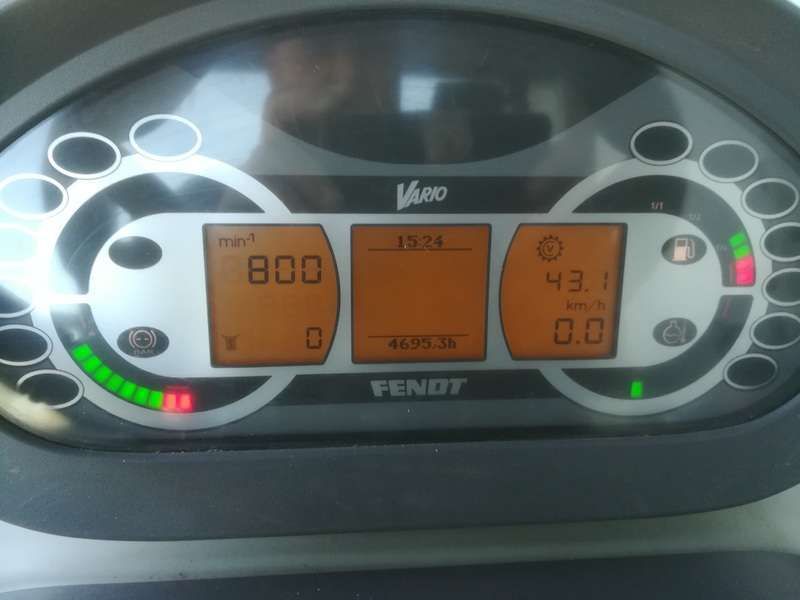 Deska roździelcza w uzywanym ciagniku Fendt 312