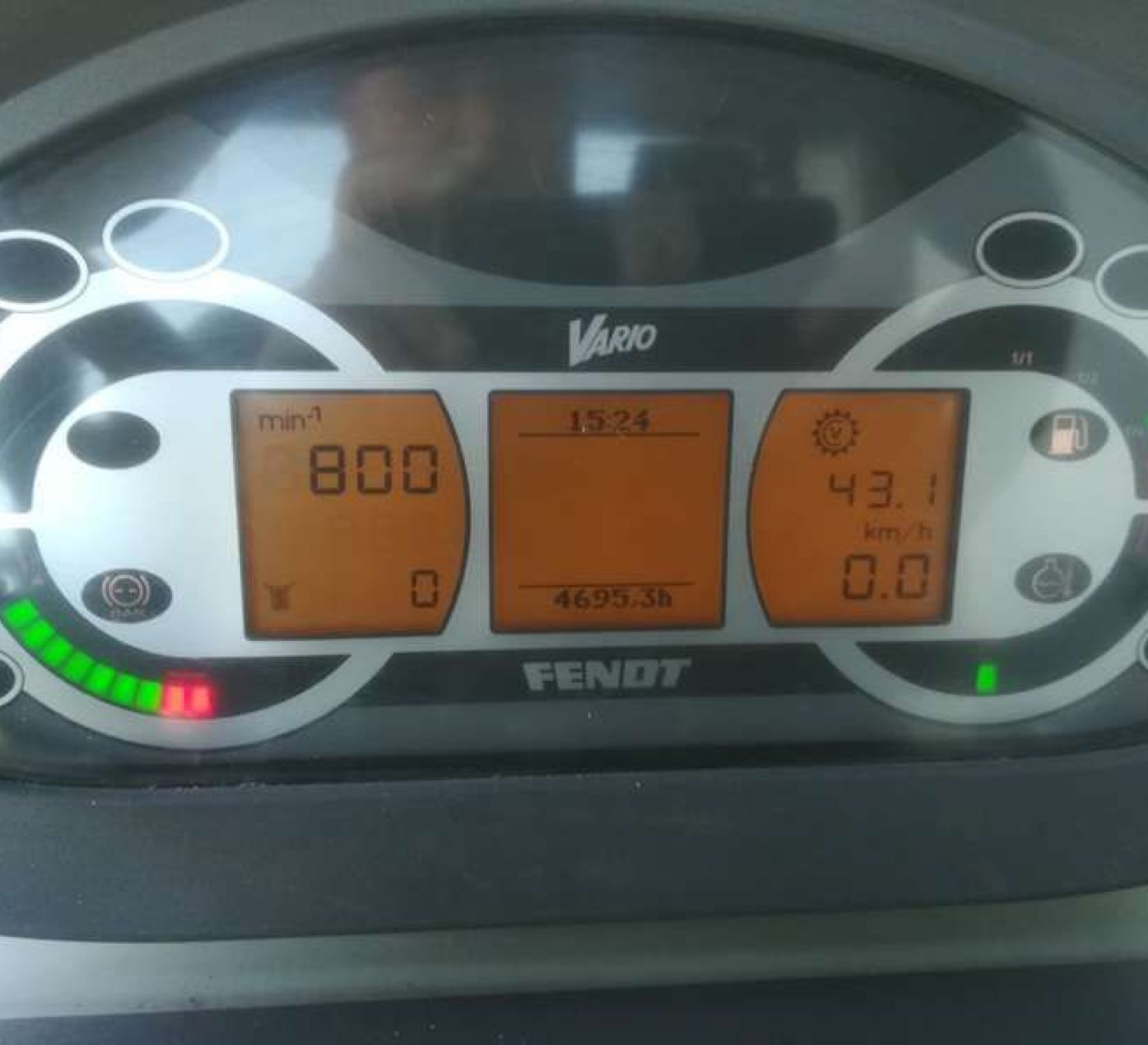 Deska roździelcza w uzywanym ciagniku Fendt 312