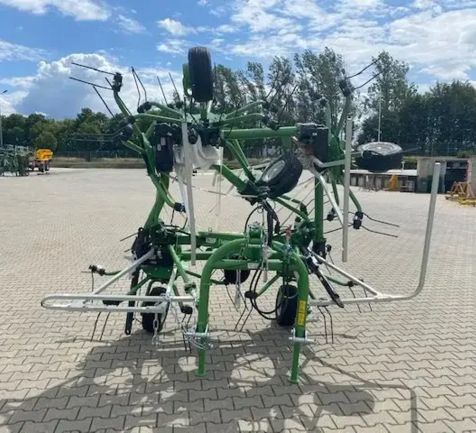 Uszkodzony przetrząsacz Samasz P6 771