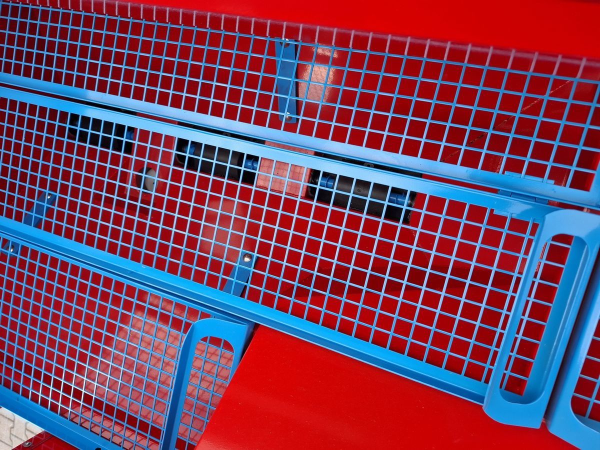 Podsiewacz nawozów siewnika Monosem Extend: sito
