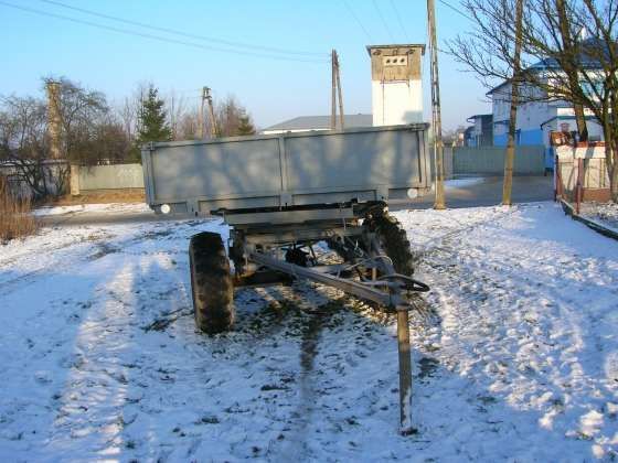 przyczepa rolnicza IFA 6T 1981 r wywrotka szara używana