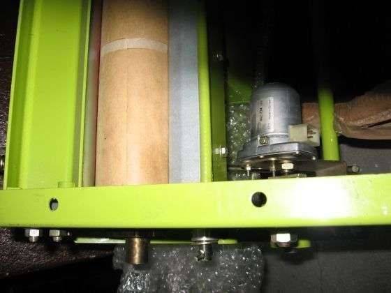 Używany Aparat do wiązania siatką Claas Rollant 250 i Uniwrap
