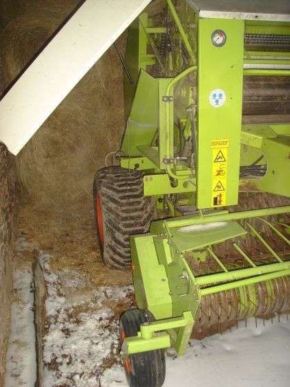 Prasa rolująca stałokomorowa Rollant 250 Roto Cut 2001 r używana garażowana